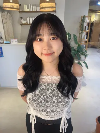 ロング shu ブラウンピンクカラーのヘアスタイル