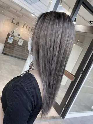 ロング カラー La fith hair ruu.所属・lafithhair ruu.南本庄のヘアスタイル