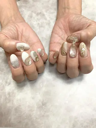 セミロング ネイル misaki ..のネイルデザイン