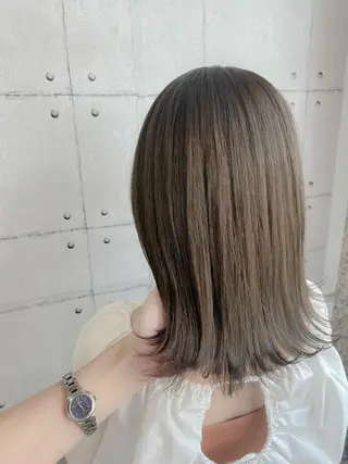 ミディアム 福元友梨 ディレクター✂️のヘアスタイル