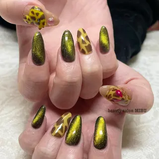 ネイル Sunny.Roa fujiのネイルデザイン