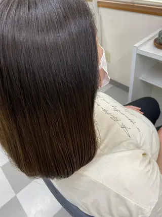 ミディアム 永沼 真依のヘアスタイル