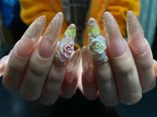 ネイル Lefreak (レフリーク).のネイルデザイン