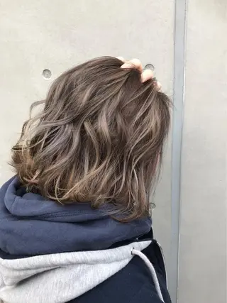 ミディアム カラー LODAT横浜 by little【ロダットヨコハマ バイリトル】所属・TO RUのヘアスタイル