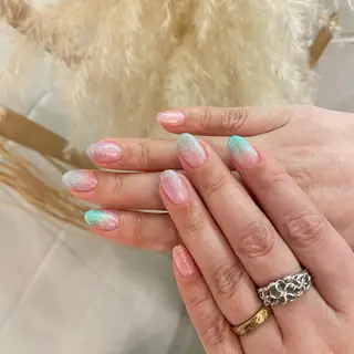 ネイル Nail salon R⋆*のネイルデザイン