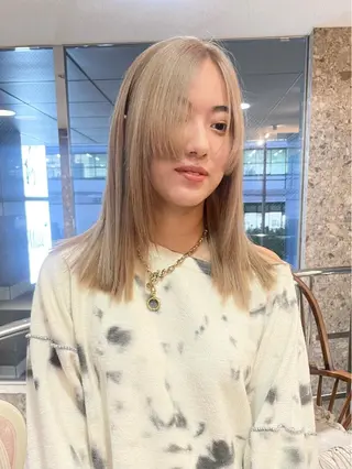 ミディアム カラー suvvy hairsalonのヘアスタイル