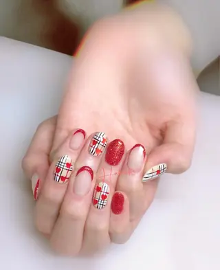 ネイル ハク キのネイルデザイン