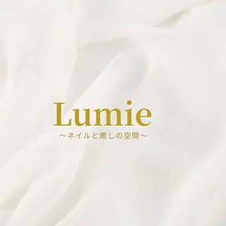 Lumie所属・Lumie〜 ネイルと癒しの空間〜のネイルデザイン