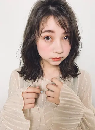 ミディアム カラー パーマ 美容歴20年美髪特化 SerA代表森のヘアスタイル