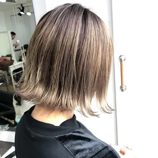 ショート タカハシ ユウキのヘアスタイル