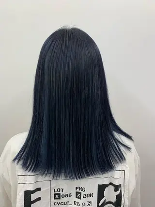 ミディアム 韓国ヘア×ハイトーン AYA💫のヘアスタイル