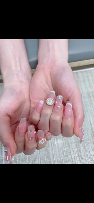 ネイル miu miuのネイルデザイン