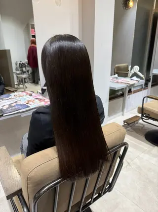 ロング パーマ エマ ピボット 中川店所属・富原崇太/透明感カラ ー/切りっぱなしボブのヘアスタイル