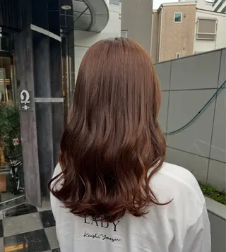 ロング カラー 西形 梨瑚のヘアスタイル