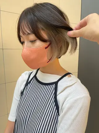 ショート カラー ケアブリーチ/ エクステ/レイヤーのヘアスタイル