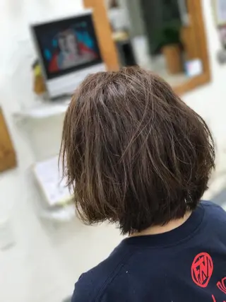 ミディアム カラー パーマ 山内 聡史のヘアスタイル