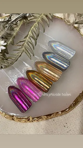 カラー ネイル Chérinail 爪のお手入れのネイルデザイン