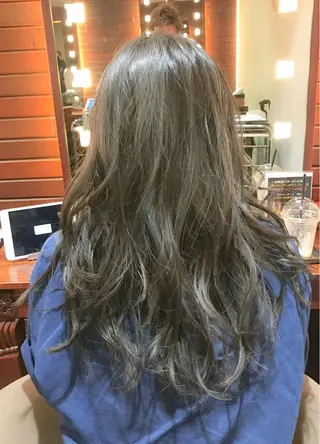 セミロング カラー 💘トレンドスタイル 💘透明感ヘアのヘアスタイル