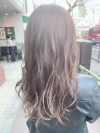 ロング カラー ヘアアレンジ 新宿三丁目 Miyukiのヘアスタイル