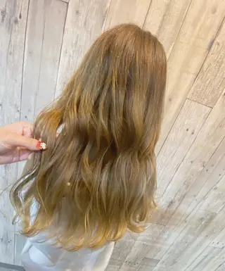 ロング カラー JILL ユキのヘアスタイル