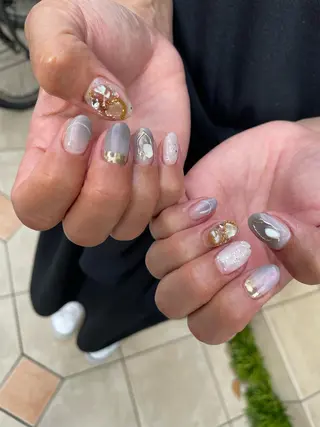 ロング カラー ヘアアレンジ キッズ ネイル マツエク・マツパ アイブロウ 福田 加奈のネイルデザイン