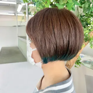 ショート カラー 山田 里美のヘアスタイル