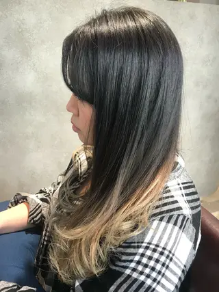 ロング カラー 髪質改善✨透明感カラ ー🌈シエルブルーのヘアスタイル