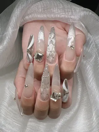 ネイル Lee Nails チップ長さだし専門店のネイルデザイン