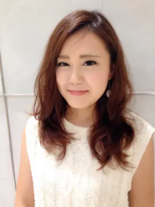 セミロング パーマ 片山 千晴のヘアスタイル