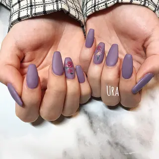 ネイル UrakoNail 《nail》のネイルデザイン