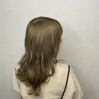 セミロング カラー 全店売上No.1🏆 ✨深江裕稀のヘアスタイル