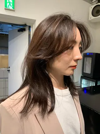 セミロング カラー レイヤーカット/艶髪 ✨💭KIRARIのヘアスタイル