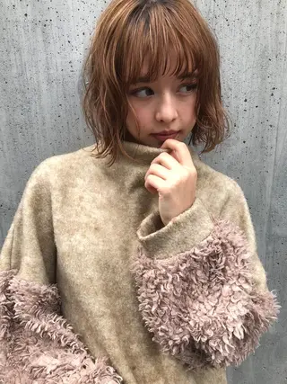 ミディアム ボブ/レイヤー/ ショートcovo代表のヘアスタイル