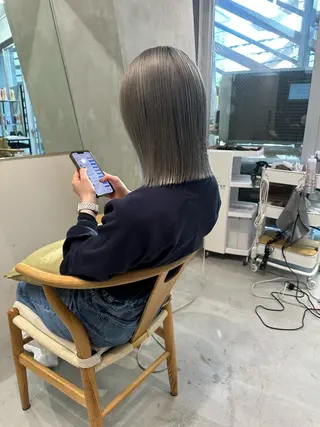 ミディアム カラー mee.urawa所属・似合わせショート×透 明感/やじまたかしのヘアスタイル