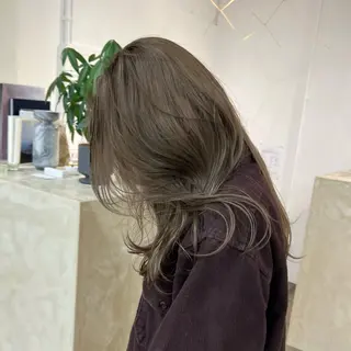 ロング カラー 清水愛果/オリーブ カラー/透明感カラーのヘアスタイル