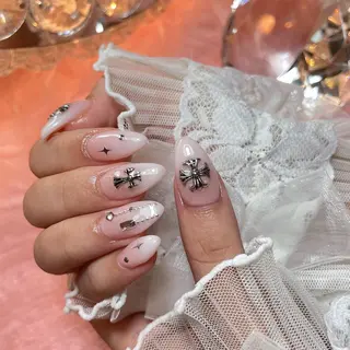 ネイル 23時まで❤︎韓国、 ワンホンネイルのネイルデザイン