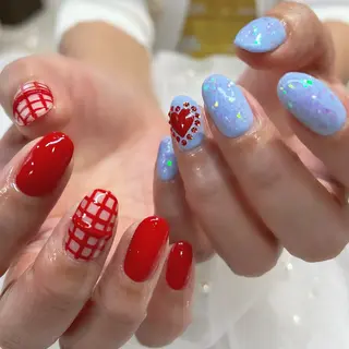 ネイル 内田 里穂のネイルデザイン