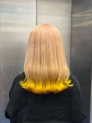 セミロング white.梅田所属・White梅田  ／ COCOのヘアスタイル