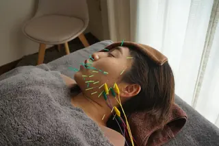 即効⚡小顔美容鍼🪡 むくみたるみ脂肪解消のエステ・リラクイメージ