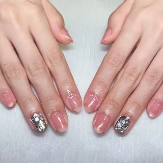 ネイル yu ri 🌹のネイルデザイン