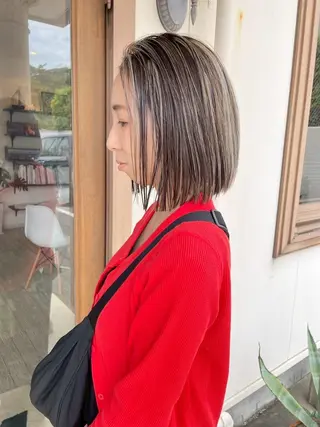 ショート カラー 韓国ボブ👩🇰🇷 小野絢未のヘアスタイル