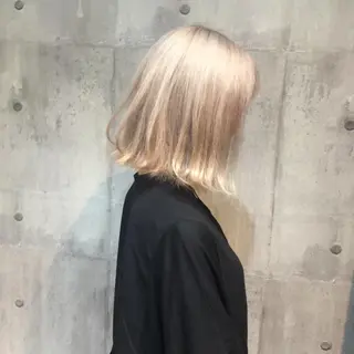 ミディアム カラー キッズ ホワイト&レイヤーカ ットエクステ長畠俊輔のヘアスタイル