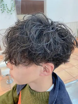 ショート カラー特化 横川　翔希のヘアスタイル