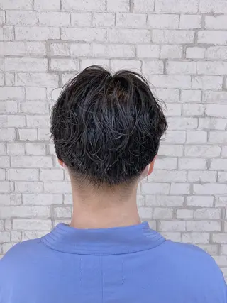 ショート パーマ ヘアアレンジ メンズ ブリーチなし艶カラー 東家のヘアスタイル