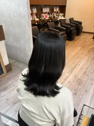 ミディアム なぎは/暖色・ ナチュラルカラーのヘアスタイル