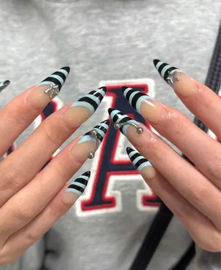 ネイル JENNY ANA.CHUOのネイルデザイン