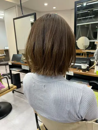 ショート カラー 江上 京花のヘアスタイル
