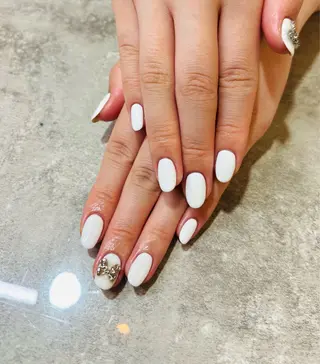 ネイル Emi♡ tiffinのネイルデザイン
