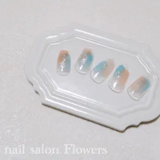 ネイル Flowers Tomomiのネイルデザイン
