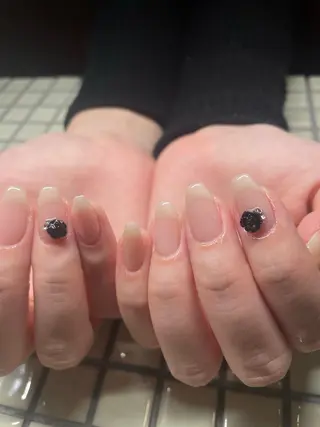 ネイル atelier Telyn所属・ー 葉のネイルデザイン